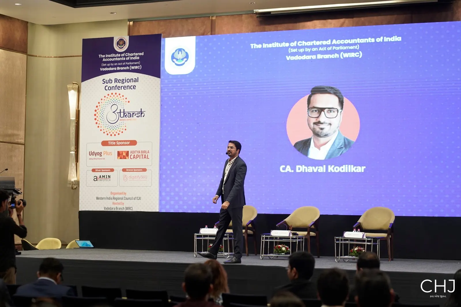 CA Dhaval Kodilkar delivering an AI keynote at the ICAI WIRC Utkarsh conference, Vadodara